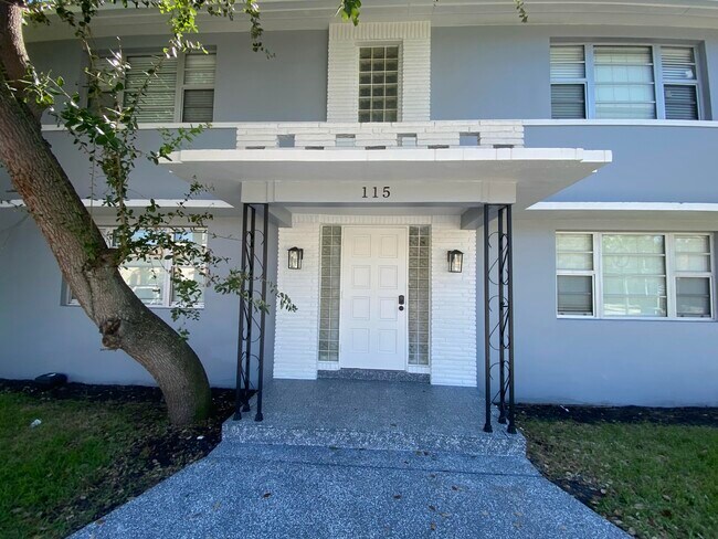 Primary Photo - 115 Lucerne Ave