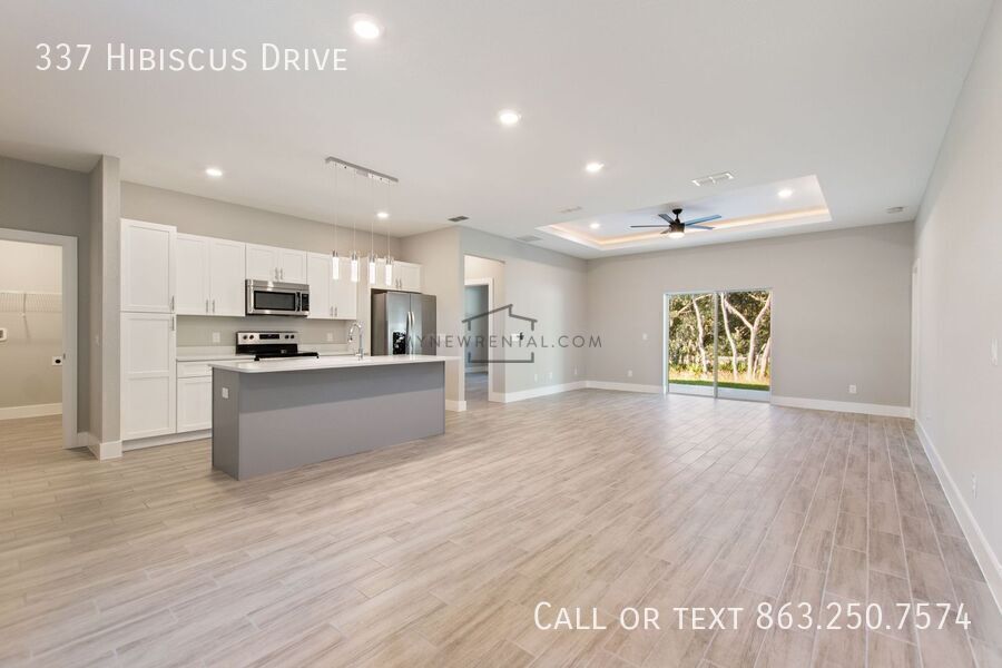 Building Photo - 337 Hibiscus Dr