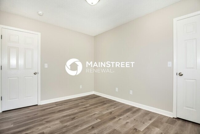 Building Photo - 3 Bedroom Pet-Friendly Home in CHARLOTTE, NC with Main Street Renewal