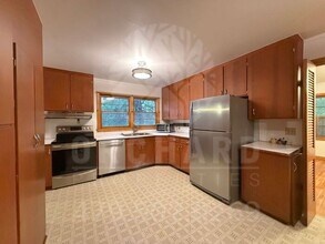 Building Photo - 3 bedroom, 2 Bath House Near University of Arkansas campus