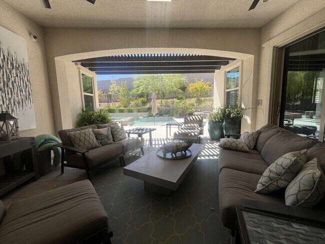 Building Photo - 81 Navarra Canyon Ct