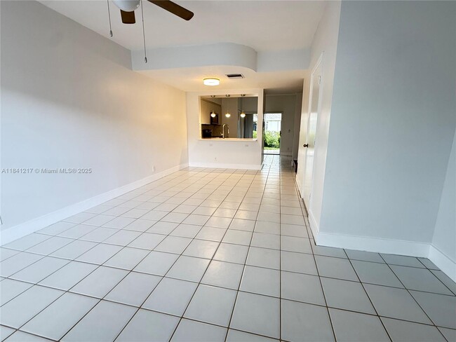 Building Photo - 16736 Hemingway Dr