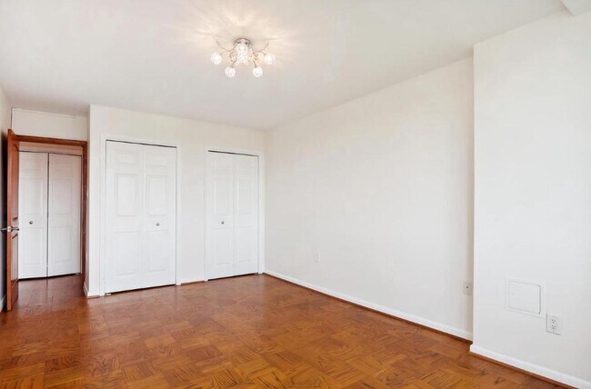 Building Photo - 10500 Rockville Pike