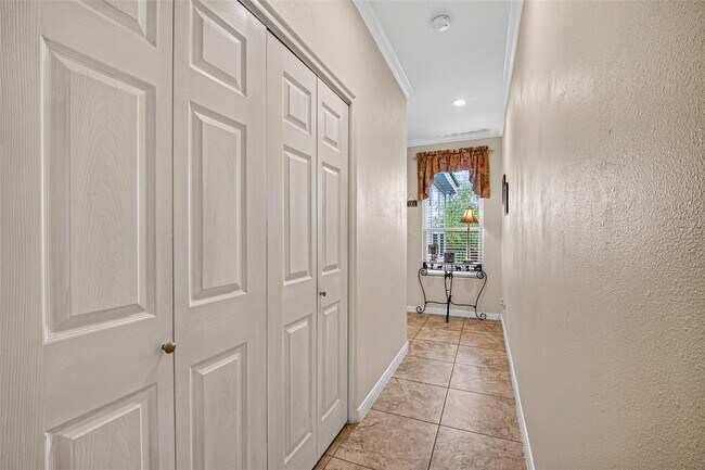 Building Photo - 2734 Avenue D