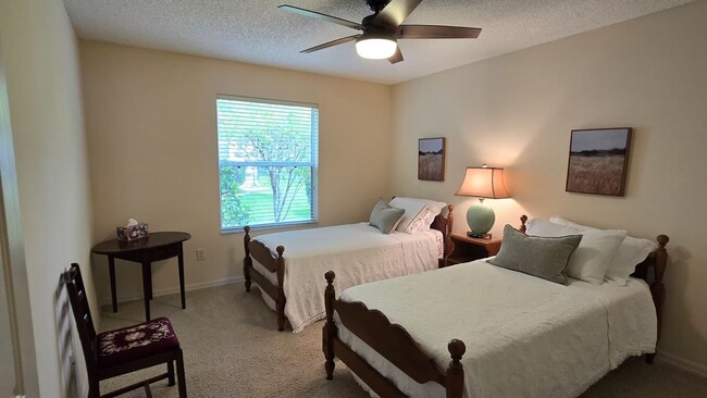 Building Photo - M971 Kingmont (VNSW-18/10)