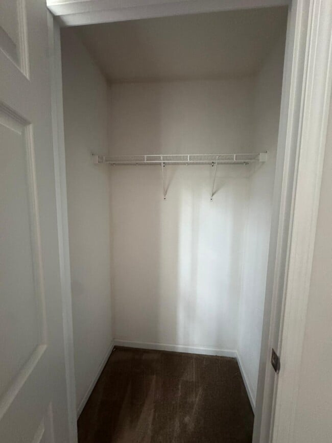 Building Photo - 3308 E St Charles Rd