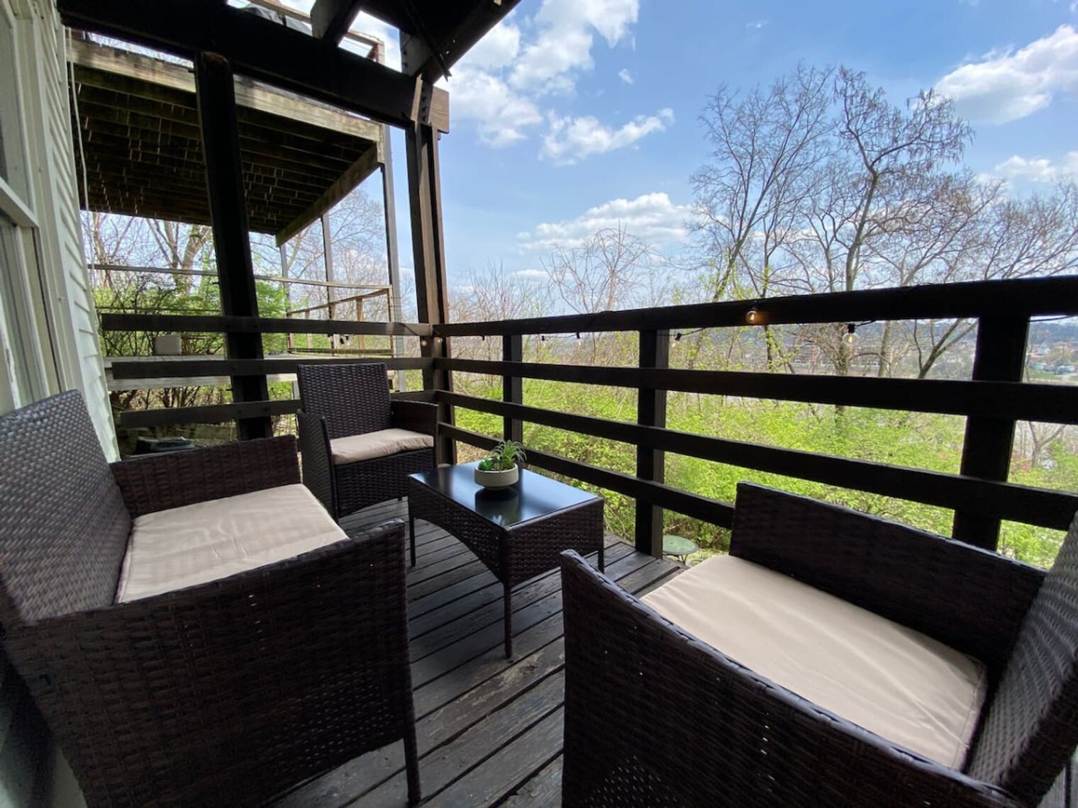 Building Photo - 1001 Hatch St