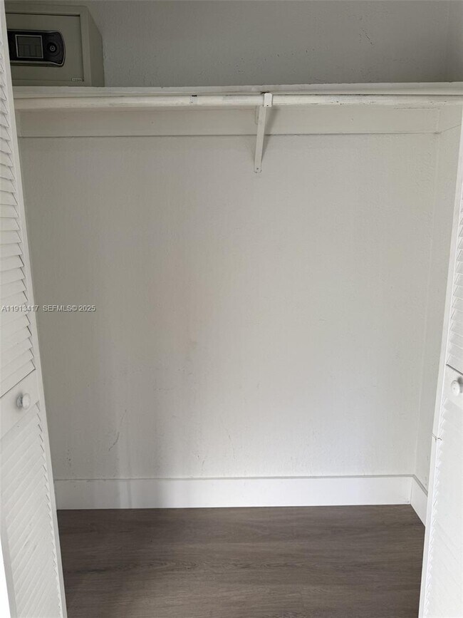 Building Photo - 3098 NW 20th Ct