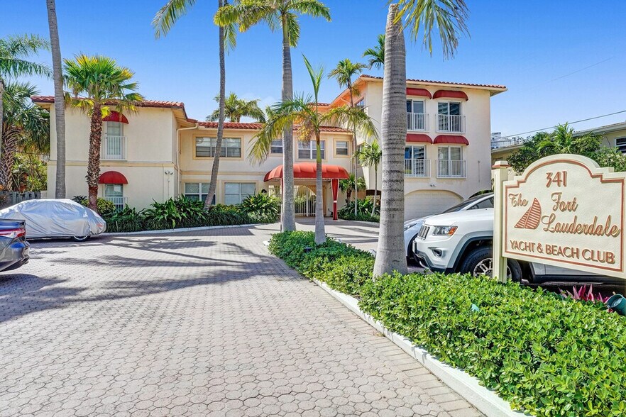 Building Photo - 2908 Bayshore Dr