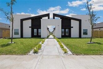 Building Photo - 27 Indian Creek Ave