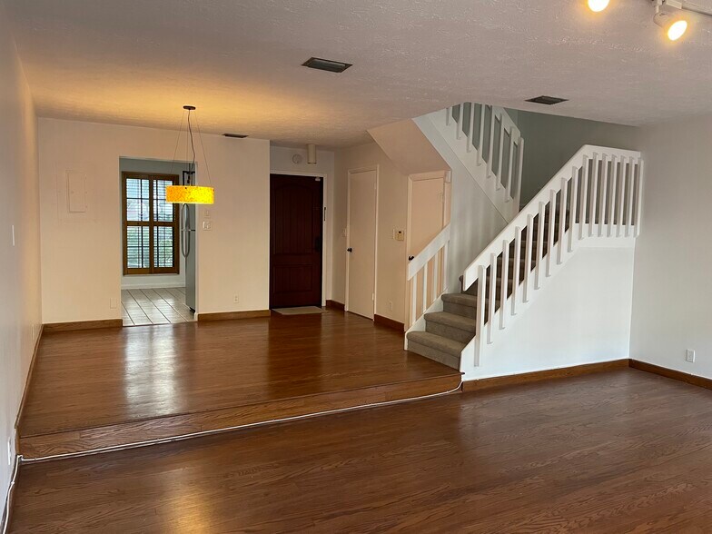 Dining area - 810 SE 2nd St