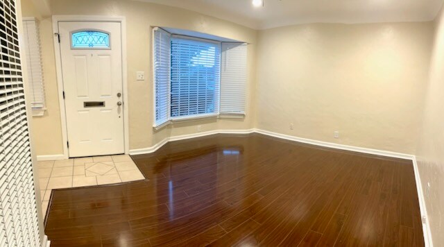 Building Photo - 17700 Jersey Ave