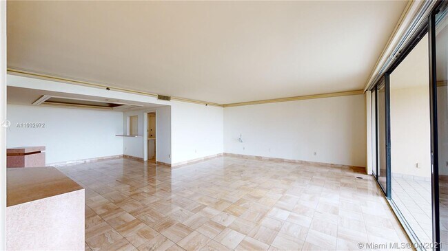 Building Photo - 11113 Biscayne Blvd