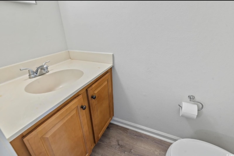 Building Photo - 713 67th Ave N