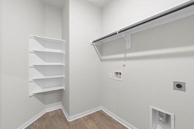 Building Photo - MOVE-IN SPECIAL: 50% Off Month 2 – 4BR Hom...