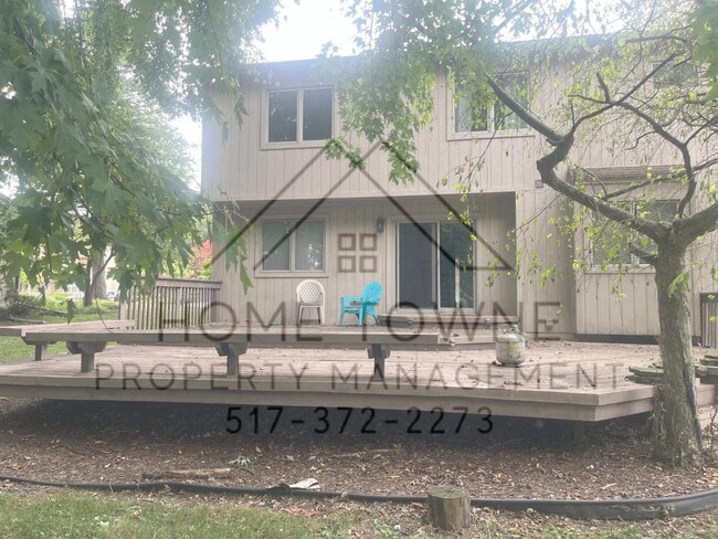 Building Photo - 5664 Woodstock Dr
