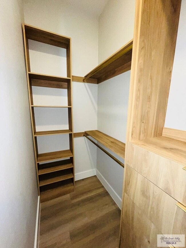 Building Photo - 4610 Juniper Cir