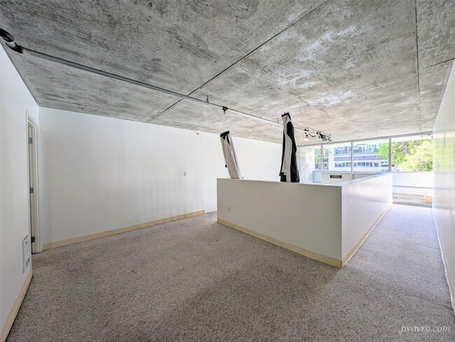 Building Photo - 855 Folsom St