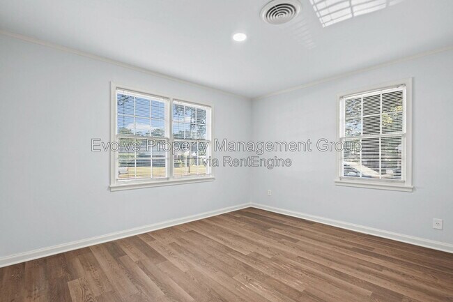 Building Photo - 4629 Durbin Ave