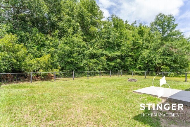 Building Photo - 17 Kaminsky Ln