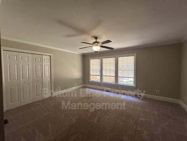 Building Photo - 1578 Trailwood Dr