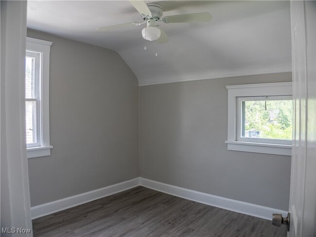 Building Photo - 3814 Russell Ave