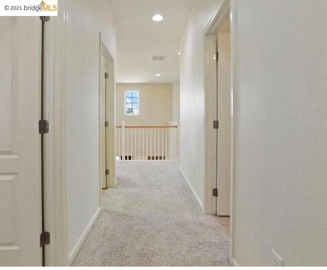 Building Photo - 16999 Sierra Gold Trail