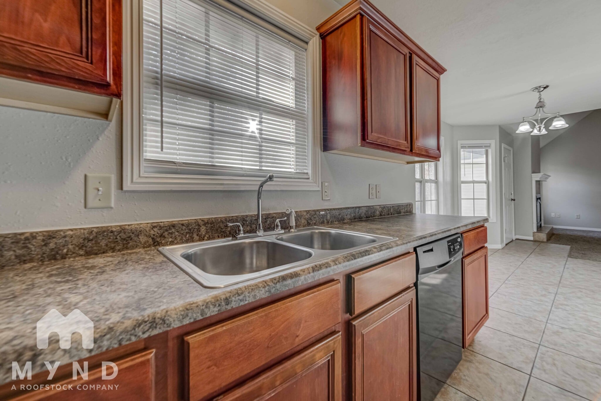 Building Photo - 120 N Peach Brook