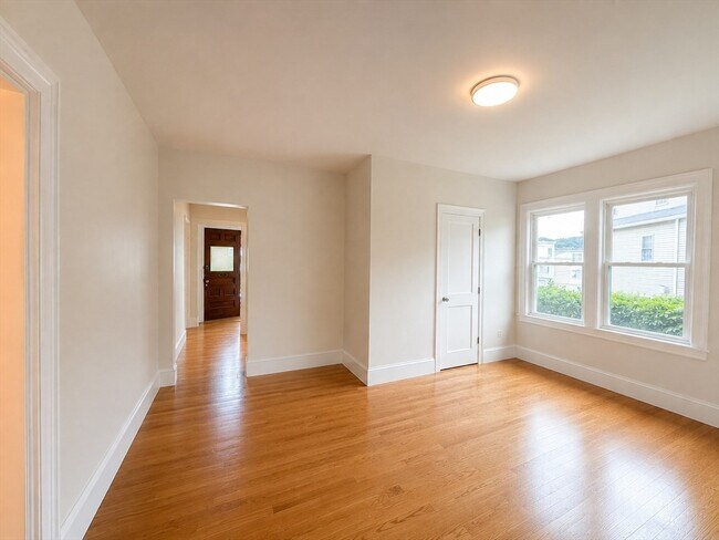 Building Photo - 36 Champney St