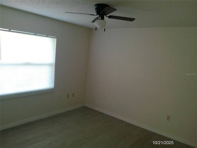 Building Photo - 5146 Cimarron Dr