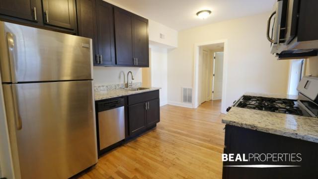 Building Photo - 1 bedroom in CHICAGO IL 60613