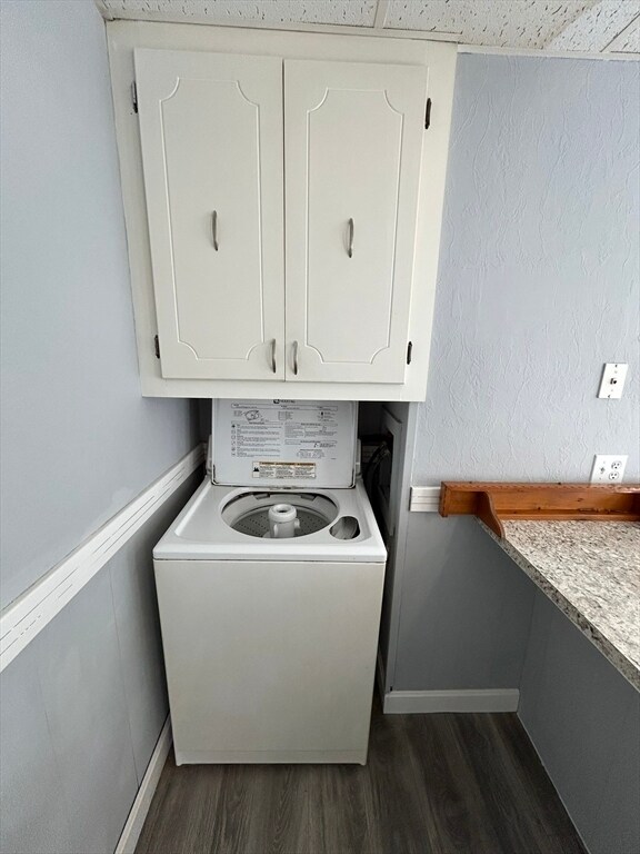 Building Photo - 11 Davis St