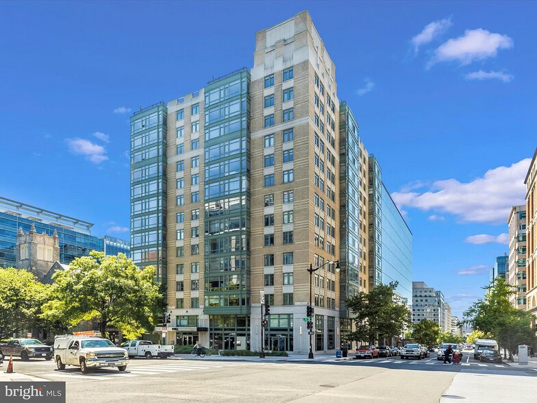 Building Photo - 1150 K St NW