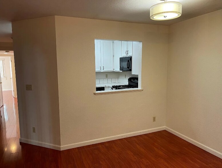 Building Photo - 4631 Rothbury Common