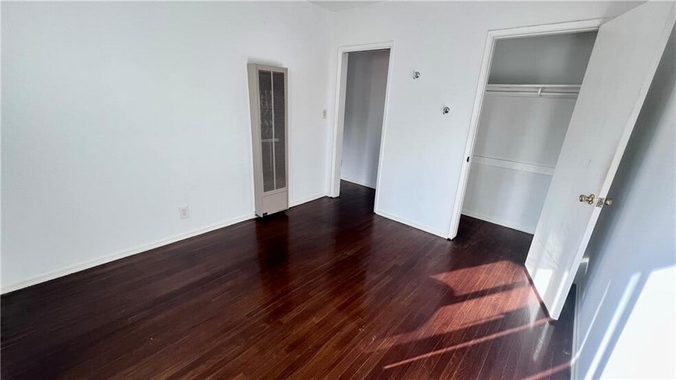 Building Photo - 11103 Cumpston St