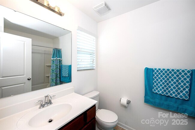 Building Photo - 13406 Calloway Glen Dr