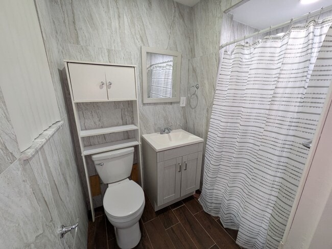 Building Photo - 2239 Polk St