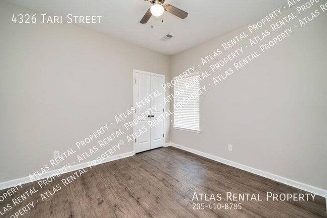 Building Photo - 4326 Tari St