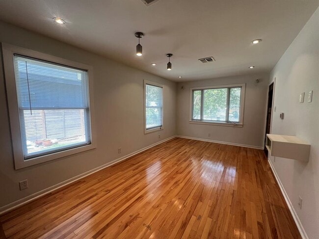 Building Photo - 4512 Jinx Ave