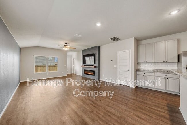 Building Photo - 544 Havarti Wy