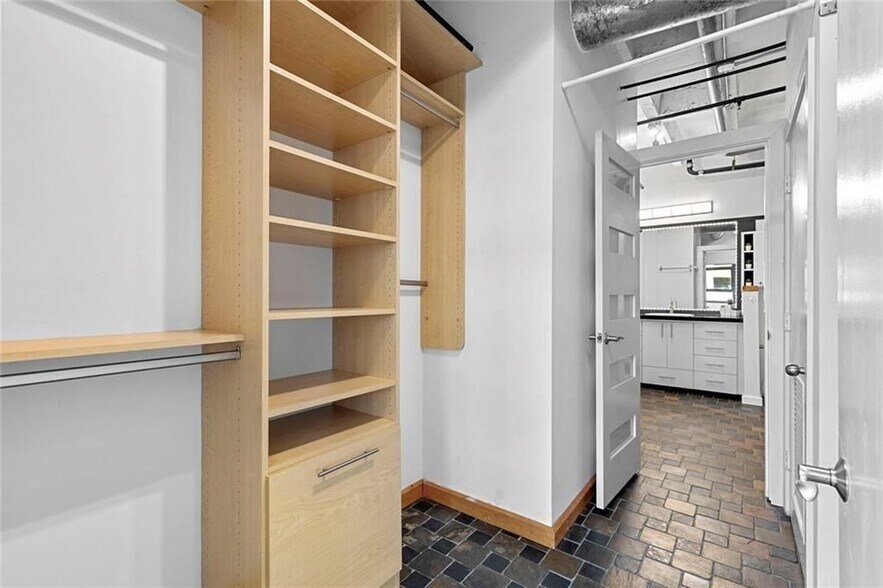 Building Photo - 878 Peachtree St NE