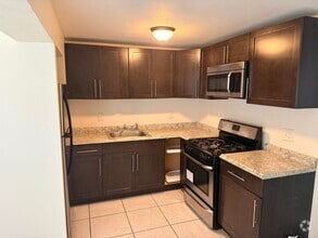 Building Photo - 5698 Gramercy Dr