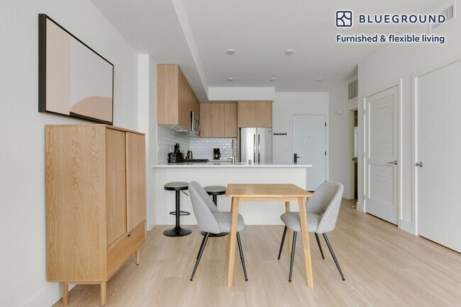 Building Photo - 1 Adrian Ct