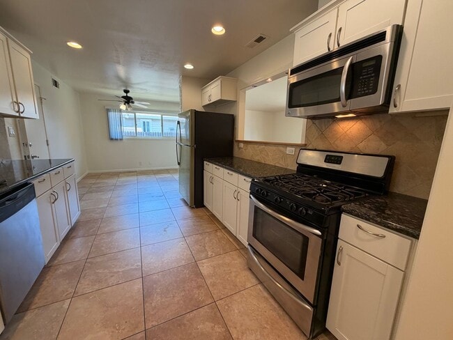 Building Photo - Gorgeous Rancho Cordova Home on Large Corner Lot!