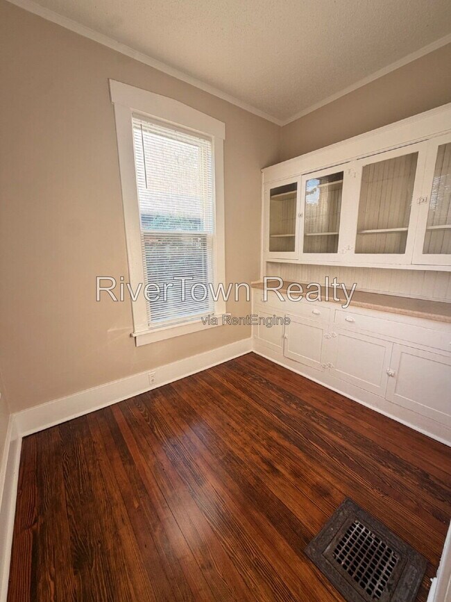 Building Photo - 1229 Faxon Ave