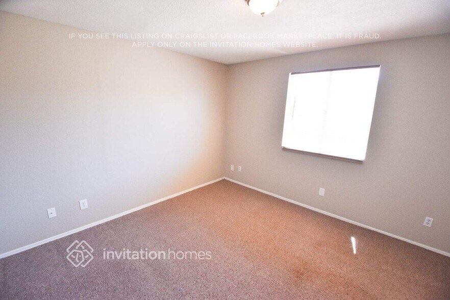 Building Photo - 4433 W Taro Dr