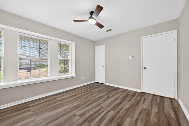 Building Photo - 12307 Gambit Dr