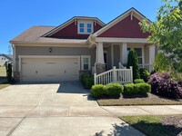 Building Photo - 3 Bed | 2 Bath House with Fenced Yard - La...