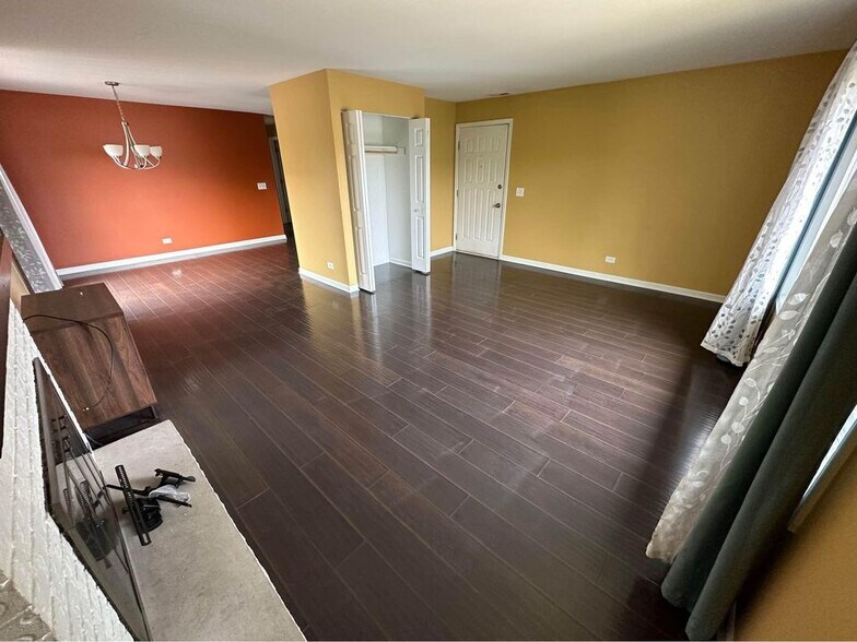 Building Photo - 1110 Manchester Ct