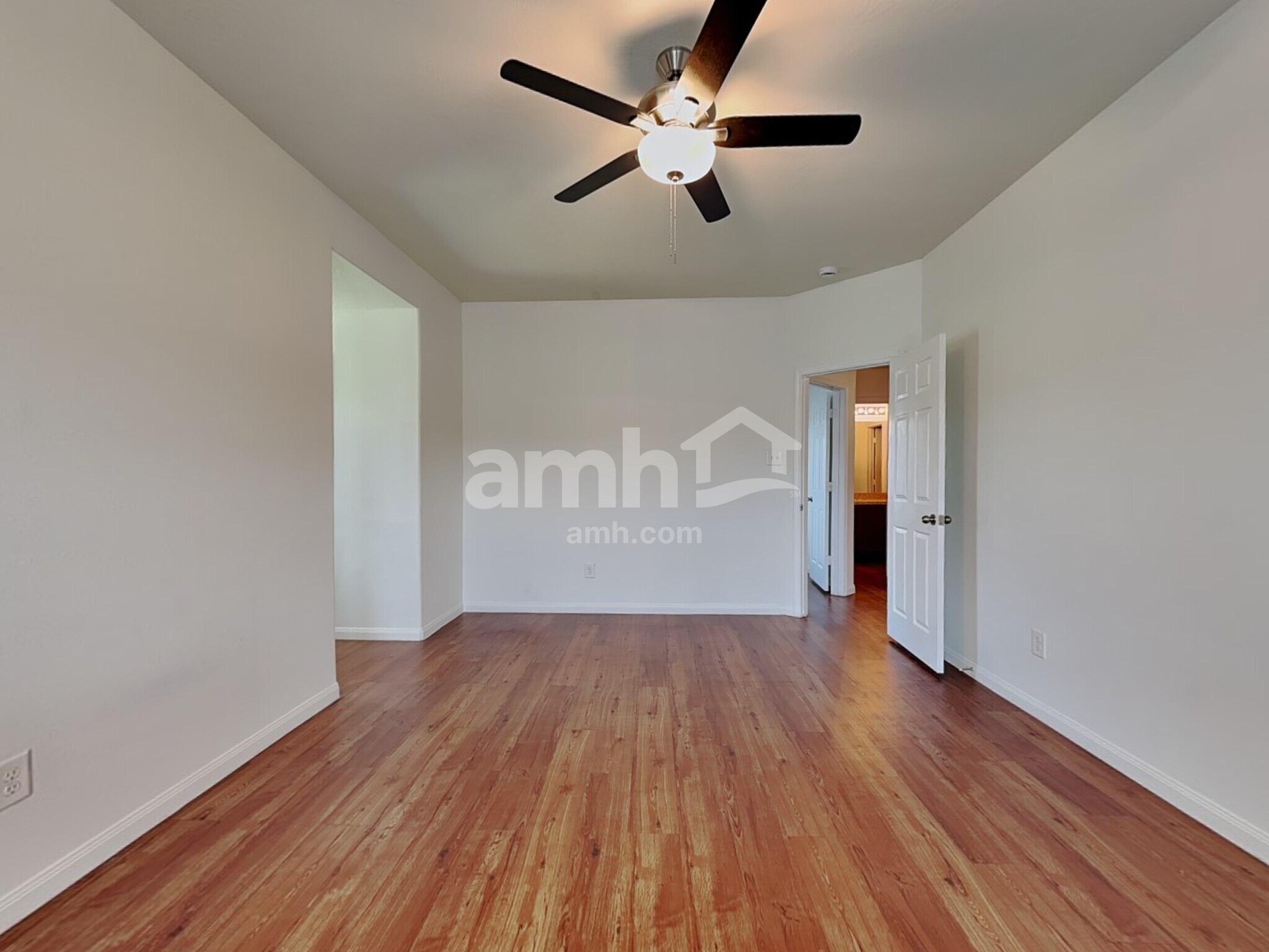 Building Photo - 22323 Queenbury Hills Dr